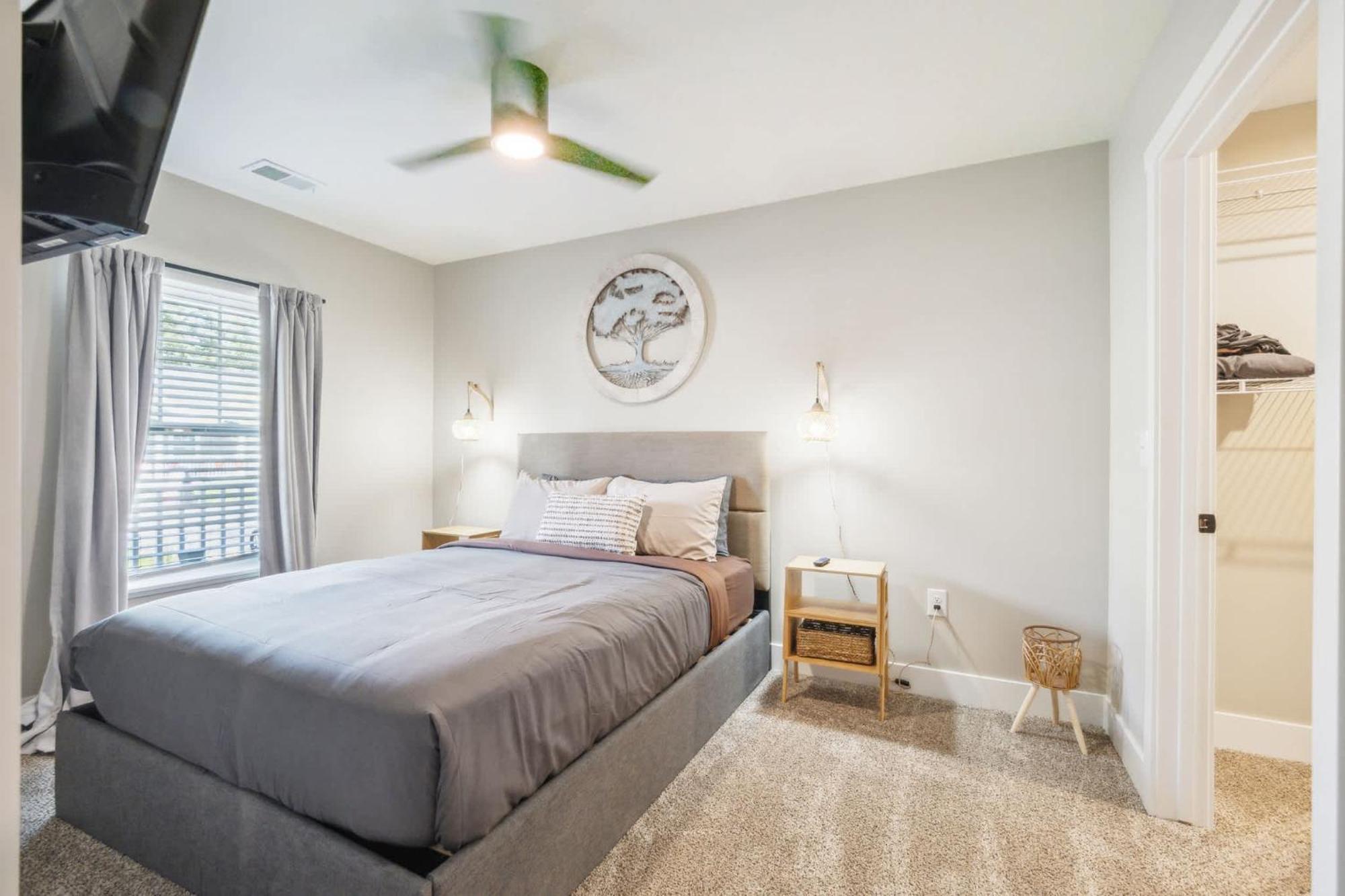 A Pet Friendly Cozy Condo In ทราเวิร์สซิตี้ ภายนอก รูปภาพ
